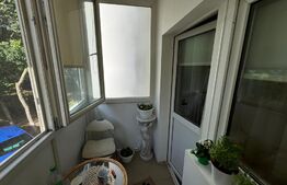 Apartament de 3 camere,62 mp, zona Lapus