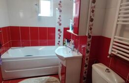 Apartament 3 camere decomandat, 2 bai, 1 mai, zona Pelendava