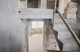 Casa la gri, 110 mp utili si 401 mp teren, zona Plaiul Vulcanesti