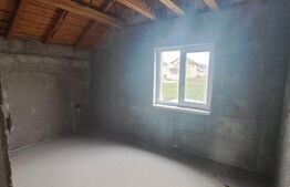 Casa la gri, 110 mp utili si 401 mp teren, zona Plaiul Vulcanesti