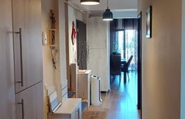 Apartament 3 camere cu o suprafata utila de 93 mp, zona Pietei din Valea rosie 