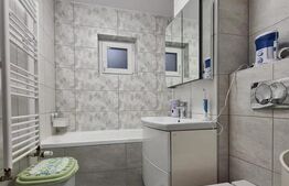 Apartament 4 camere decomandate, 1 Mai, zona Centrului Multifunctional