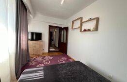 Apartament cu 3 camere, decomandat, 78 mp, zona Calea București-Piața Mare
