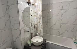 Apartament cu 3 camere, decomandat, 78 mp, zona Calea București-Piața Mare