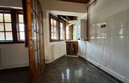 Apartament cu 3 camere, 90 mp, CT, pretabil spații de birouri/cabinet medical