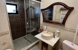 Apartament superfinisat, 3 camere, parcare,  terasă, zona 1 Mai