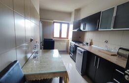 Apartament 3 camere decomandat, zona Centrul Vechi
