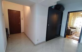 Apartament 3 camere decomandat, zona Centrul Vechi