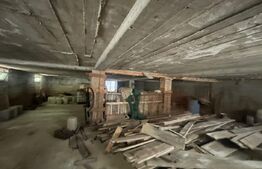 Teren 695 mp cu hala, zona Metro 