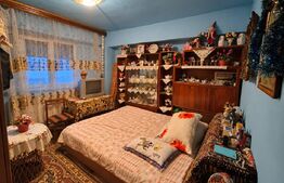 Apartament 4 camere decomandat, 2 bai, 80 mpu  cu centrala, zona Consul!