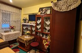 Apartament 4 camere decomandat, 2 bai, 80 mpu  cu centrala, zona Consul!