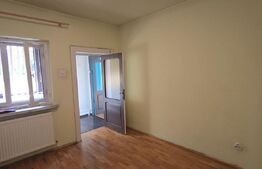 Proprietate centrala, 2 case, 240 mp utili, 320 mp teren