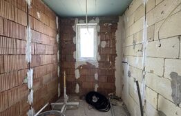 Casă pe parter semifinisată, 99 mpu/136 mpc, 454 mp teren, zona Ford