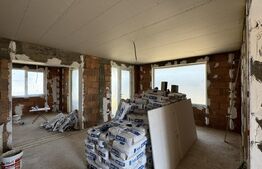 Casă pe parter semifinisată, 99 mpu/136 mpc, 454 mp teren, zona Ford