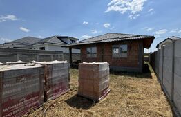 Casă pe parter semifinisată, 99 mpu/136 mpc, 454 mp teren, zona Ford