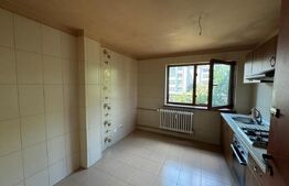 Apartament de 3 camere, decomandat, zona Institut