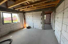 Casa P + 1 de 100 mp utili, cu 300 mp teren in zona Preajba sat