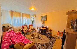 Apartament de 3 camere, decomandat, zona Scoala de Biliard