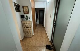 Apartament 4 camere decomandat Craiovita Noua  ,Zona  scoala 33