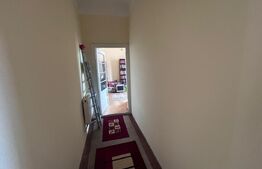 Casa boiereasca, 200 mp, centrala termica proprie, zona centrala