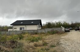 Teren intravilan Carcea Pelendava, 1000 mp cu autorizație de construcție