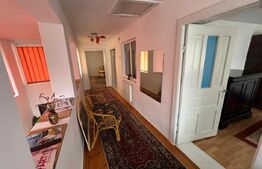 Casa, 4 camere, 400mp, zona Parc 