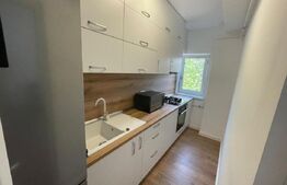 Apartament de 3 camere, centrala termica, parcare privata, zona Centrala