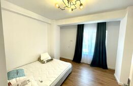 Apartament de 3 camere, centrala termica, parcare privata, zona Centrala