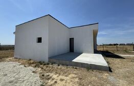 Casa Selgros parter 103 mp utili la alb