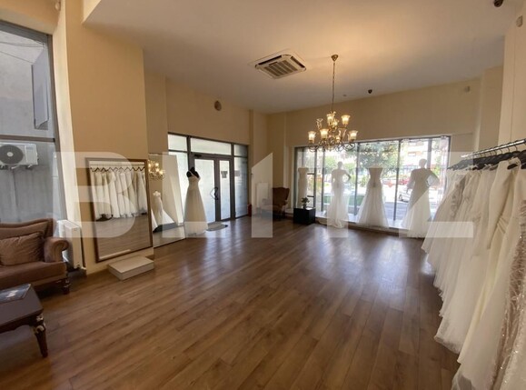 Spațiu comercial de închiriat Calea Bucuresti - 156371SIC | BLITZ Craiova | Poza1