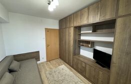 Apartament, 3 camere 80mp, zona Calea Bucuresti