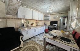 Casa semicentrală renovată, 352 mp teren 