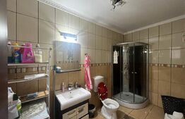 Casa, zona semicentrala, 320 mp 