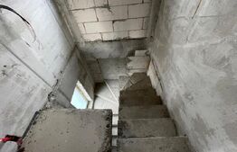 Casa nouă și moderna la Predesti cu deschidere teren bilaterală 1428 mp teren 