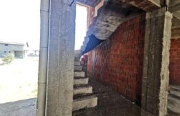 Ofertă! Casă la rosu, 140 mp utili, 520 mp curte, zona Metro