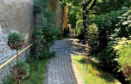 Casa spatioasa la pret de apartament, 76 mp, curte, zona Centrala!