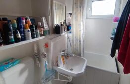 Apartament de 2 camere, etajul 1, zona Craiovita