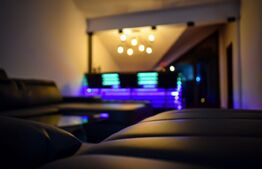 Casa de lux cu 6 dormitoare, pretabila spatiu comercial, cartier Valea Rosie