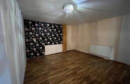 Casa cu 7 dormitoare, în regim P+E+M, 300 mp și 250 mp curte, în zona centrală