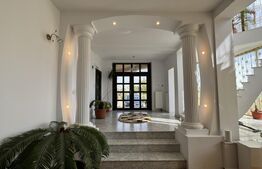 Vilă de 469 mp utili, teren 1.200 mp cu garaj și piscină, Centura de Nord