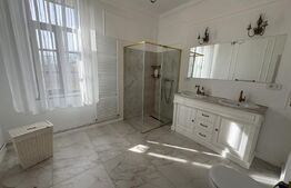 Casă tip conac S + P + E de 365 mpu, pe un teren de 1.143mp, Malu Mare