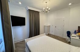 Casă tip conac S + P + E de 365 mpu, pe un teren de 1.143mp, Malu Mare