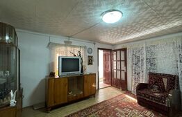 Casă cu anexe, 134 mpc, teren 2.440 mp, front 44 m, Giubega