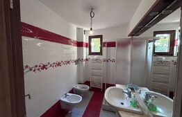 Casa cu 5 camere, 2 bai, 200 mp utili, 60 mp terasa, cartier George Enescu