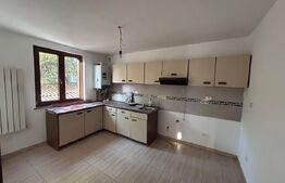 Casa cu 5 camere, 2 bai, 200 mp utili, 60 mp terasa, cartier George Enescu