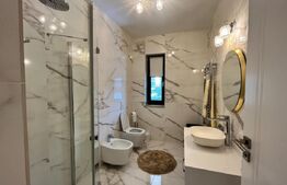 Apartament de 4 camere pe 2 niveluri, curte, 2 locuri de parcare, Ultracentral