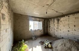 Casa de 160 mp utili, cu 750 mp de teren, in Cosoveni 