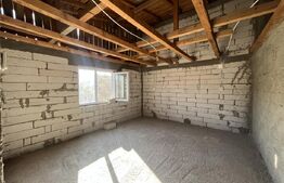 Casa de 160 mp utili, cu 750 mp de teren, in Cosoveni 