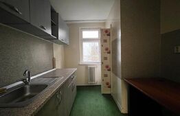 Apartament cu 2 camere, nemobilat, semidecomandat, etaj 1, Nanterre