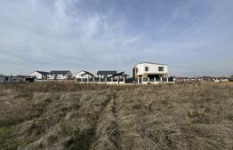 Teren intravilan de 400 mp, toate utilitățile, zona Damila